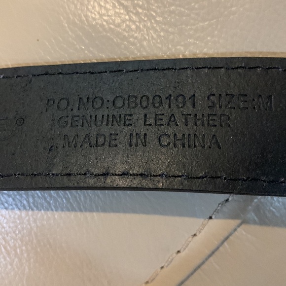 Black leather belt - Picture 5 of 5